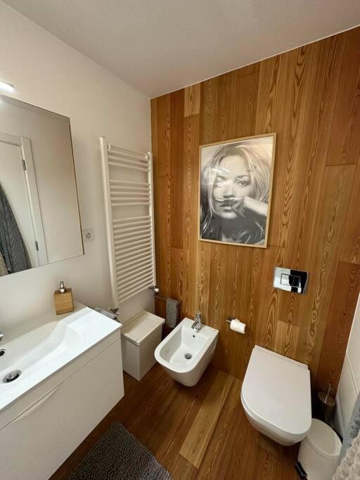 Feel The Ocean Design Apartment Патаяш Экстерьер фото